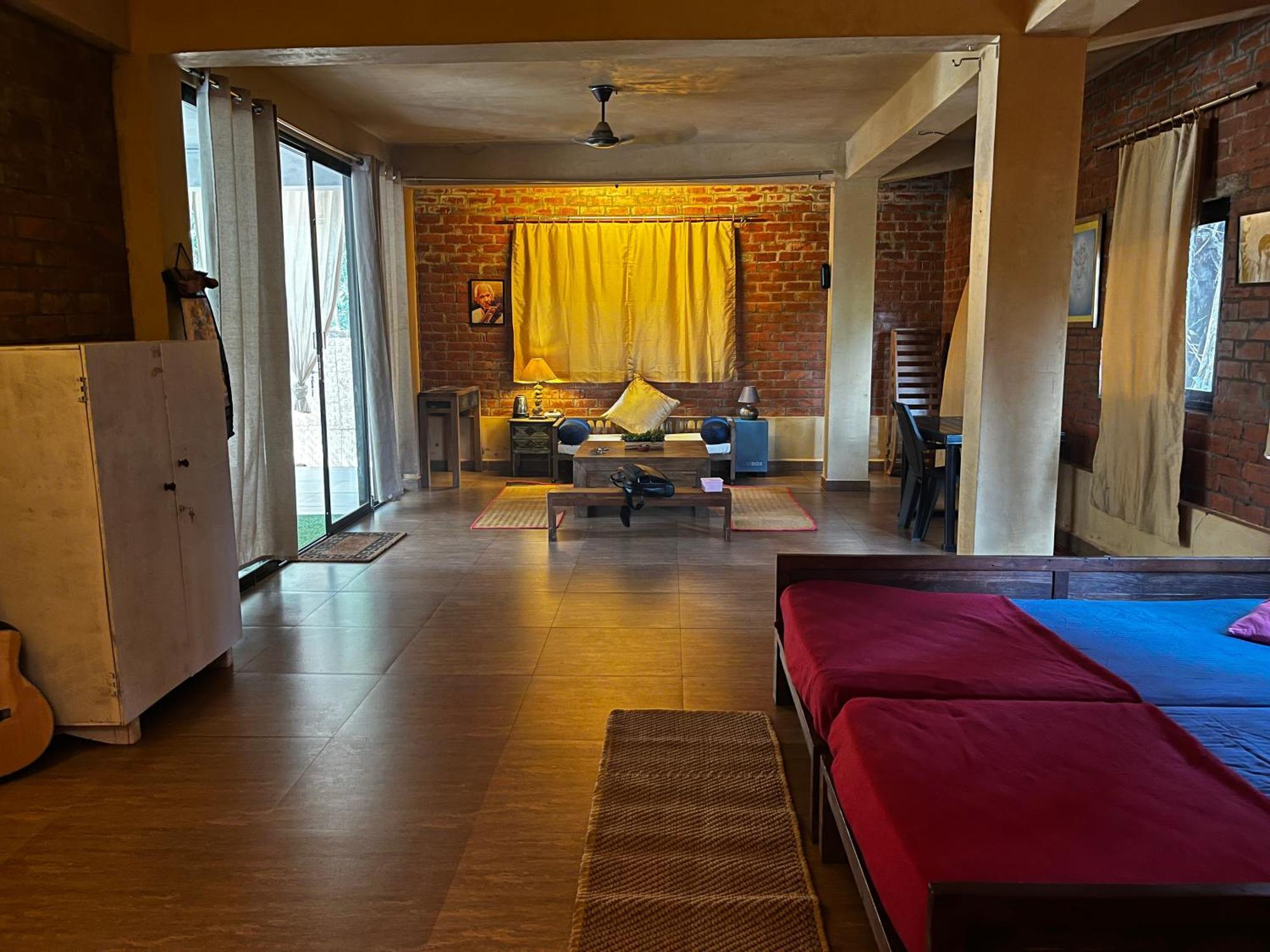 Satori Wellness Cottages I Yoga, Sauna, Ice Bath, Holistic Therapies & More Мандрем Экстерьер фото
