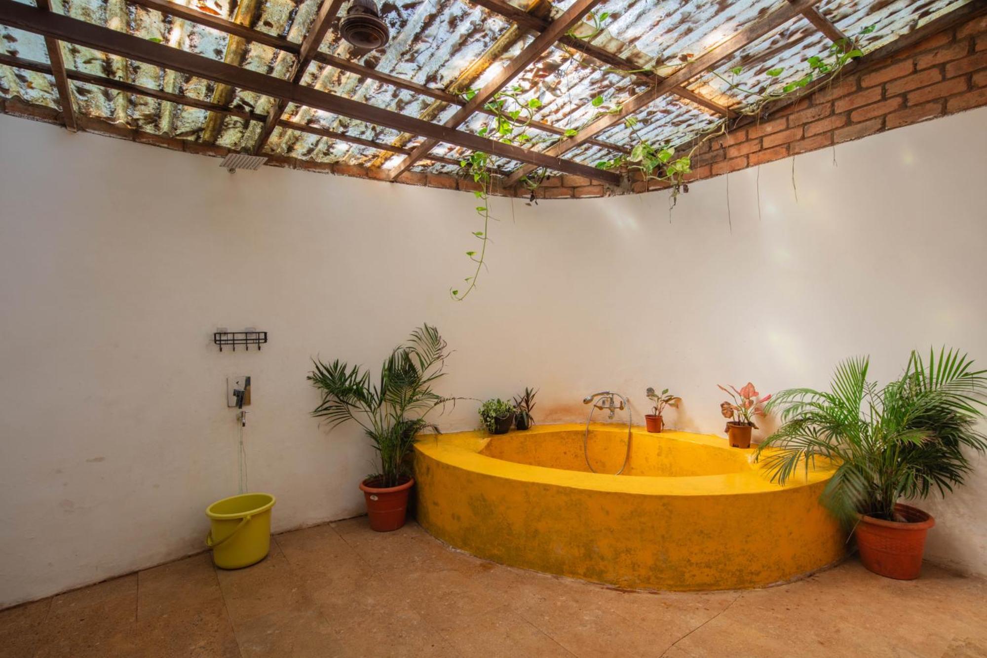 Satori Wellness Cottages I Yoga, Sauna, Ice Bath, Holistic Therapies & More Мандрем Экстерьер фото